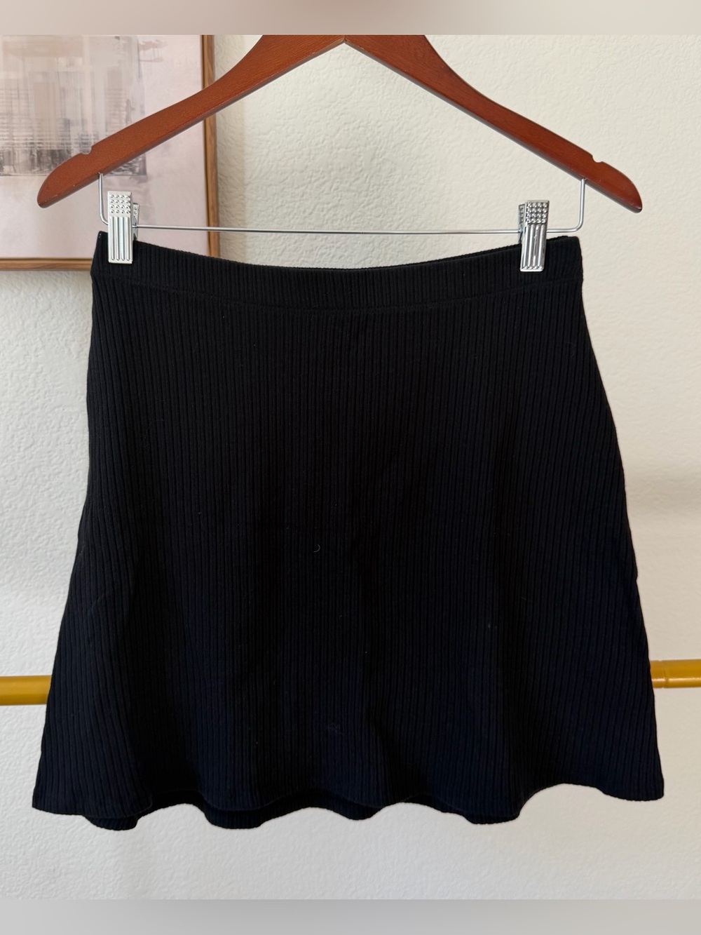 Reformation Ribbed Mini Skirt in Black Size Medium NWOT - Picture 2 of 7